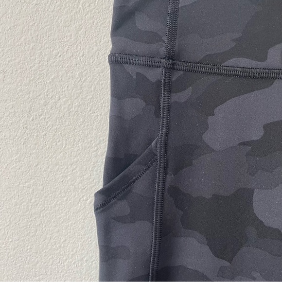 NWT Lululemon Invigorate High Rise Tight 25" Heritage 365 Camo Pockets Size 4 - Picture 7 of 13